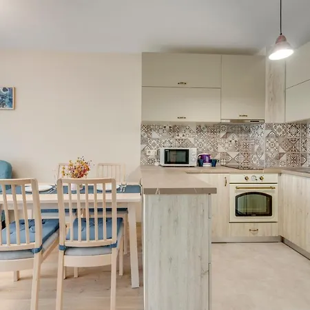 Διαμέρισμα Bright And Newly Refurbished Near Center Σόφια