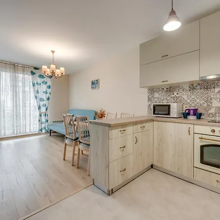 Διαμέρισμα Bright And Newly Refurbished Near Center *
